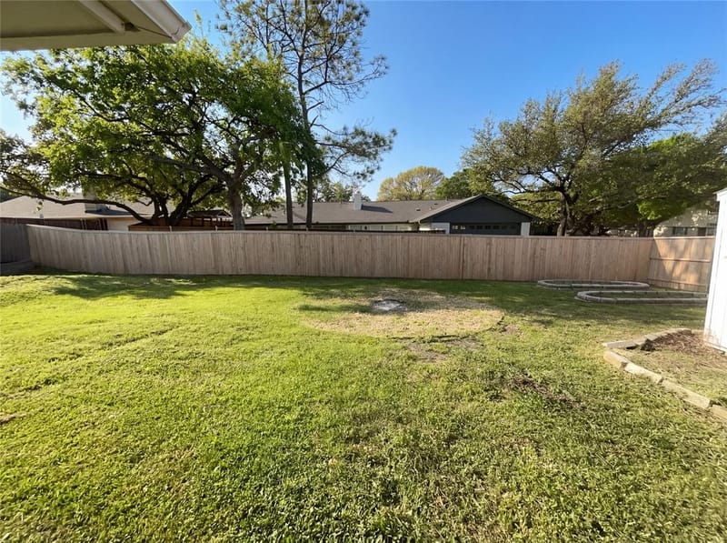 2800 N Surrey Drive, Carrollton TX 75006 - Photo 18