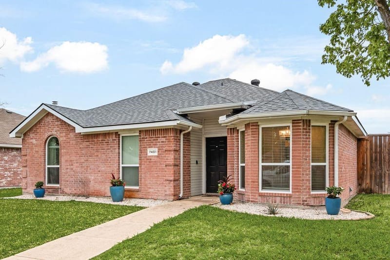 7401 Airline Drive, Rowlett TX 75089