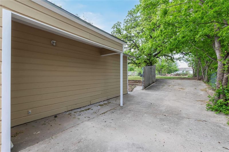 901 6th Street, Brownwood TX 76801 - Photo 22