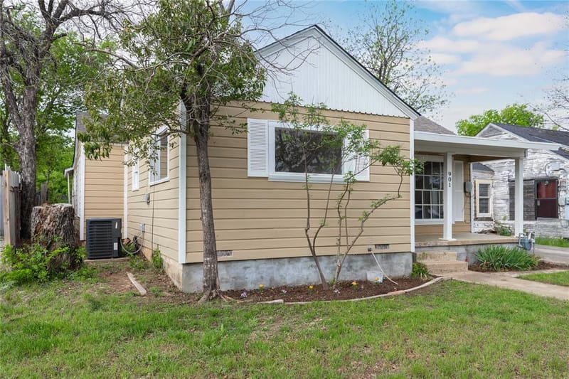 901 6th Street, Brownwood TX 76801 - Photo 32