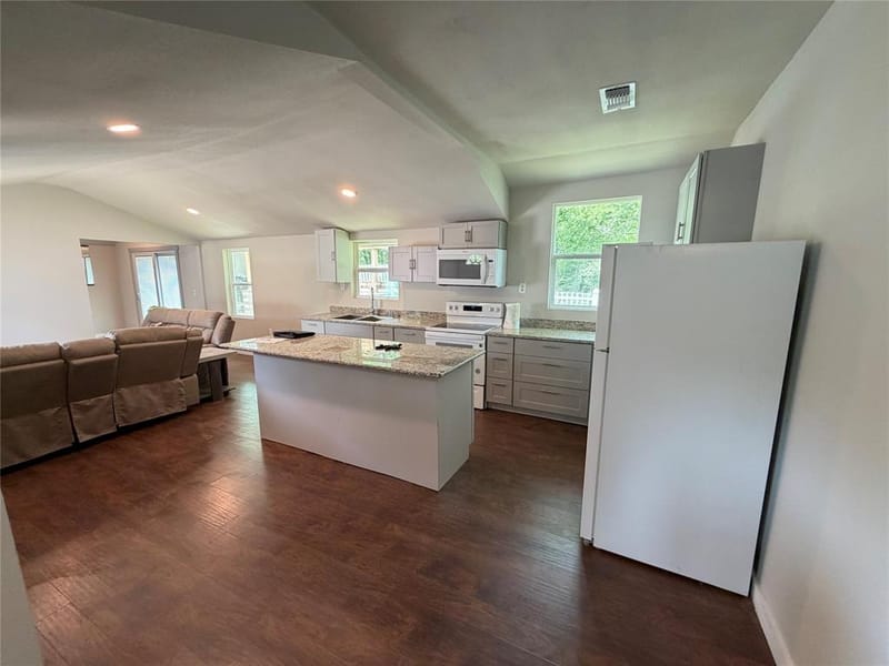 701 Olive Street, Cleburne TX 76031 - Photo 5