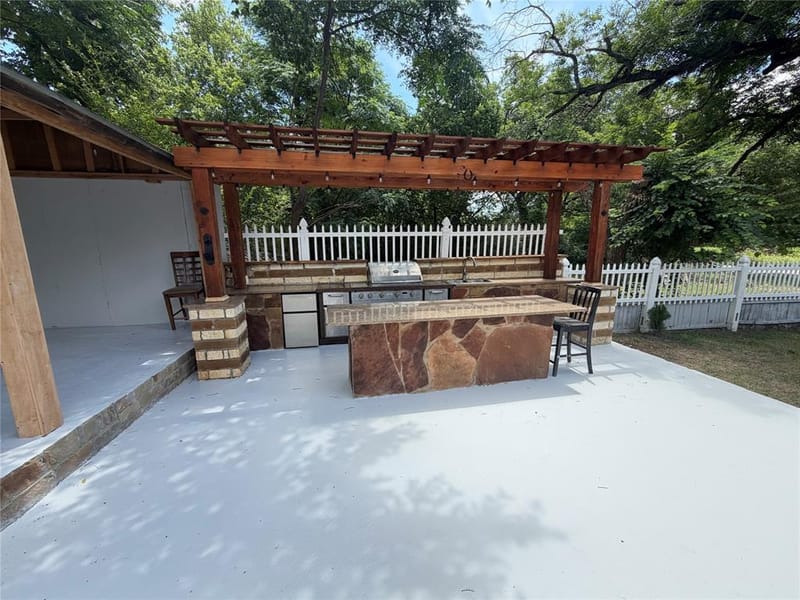 701 Olive Street, Cleburne TX 76031 - Photo 31