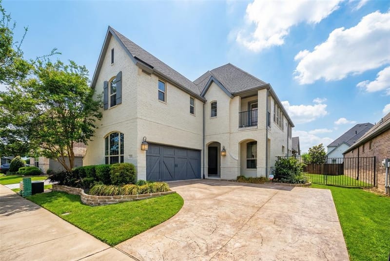 1039 Stephen Street, Allen TX 75013 - Photo 2