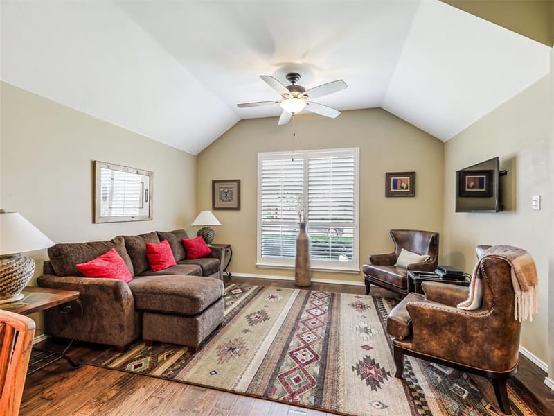 10717 Brandenberg Drive, Frisco TX 75035 - Photo 13