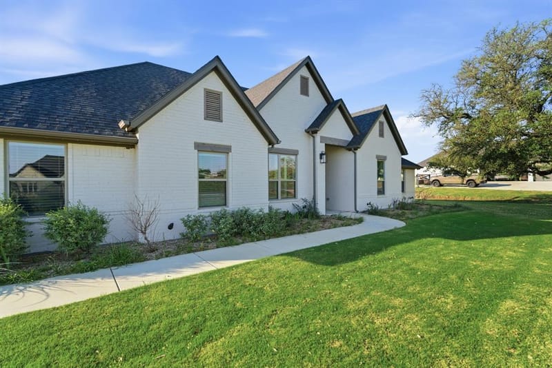 1016 Paradise Parkway, Poolville TX 76487 - Photo 3