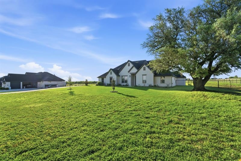1016 Paradise Parkway, Poolville TX 76487 - Photo 4