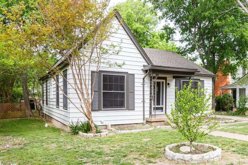 617 Wilson Street, Lancaster TX 75146 - Photo 2