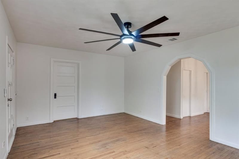 617 Wilson Street, Lancaster TX 75146 - Photo 8