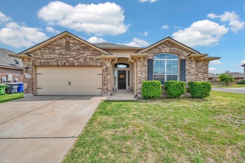 9801 Shallow Creek Drive, Waco TX 76708