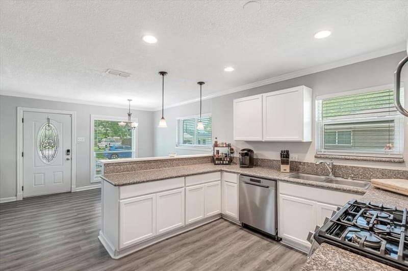 713 Bailey Street, Denton TX 76205 - Photo 12