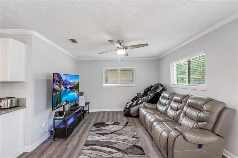 713 Bailey Street, Denton TX 76205 - Photo 8