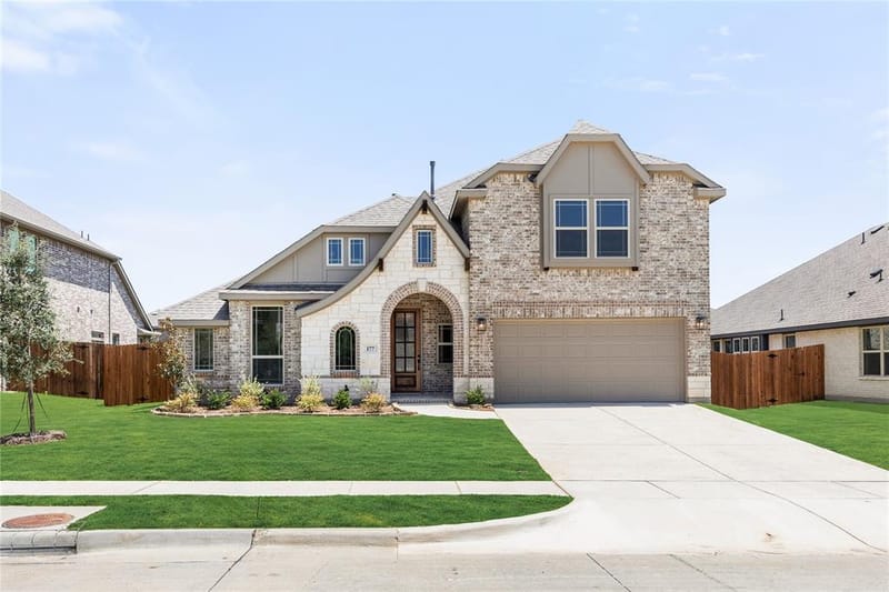 177 Creekside Drive, Sanger TX 76266