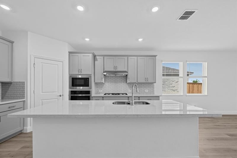 1432 Mustang Canyon Drive, Fort Worth TX 76052 - Photo 6