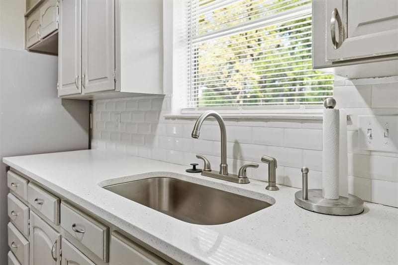 6106 Laredo Court, Granbury TX 76049 - Photo 17