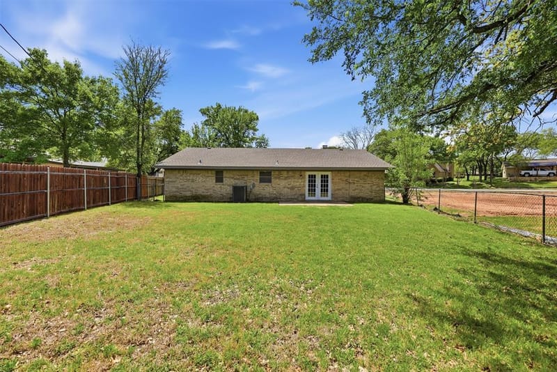6106 Laredo Court, Granbury TX 76049 - Photo 34