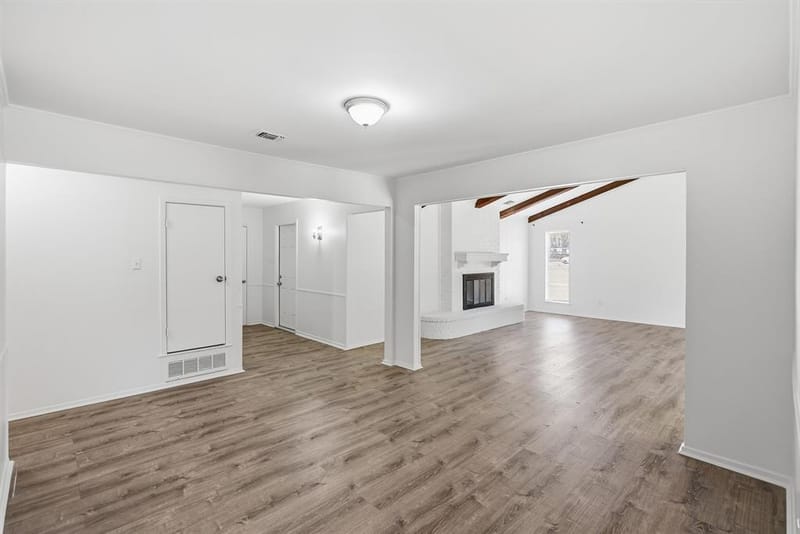 6106 Laredo Court, Granbury TX 76049 - Photo 14