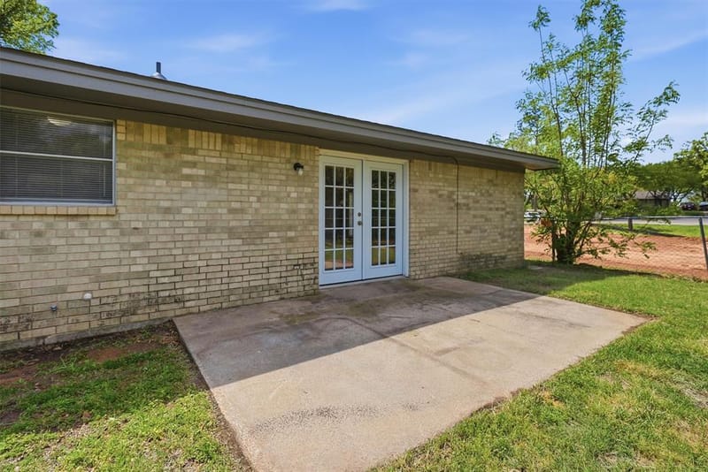 6106 Laredo Court, Granbury TX 76049 - Photo 35