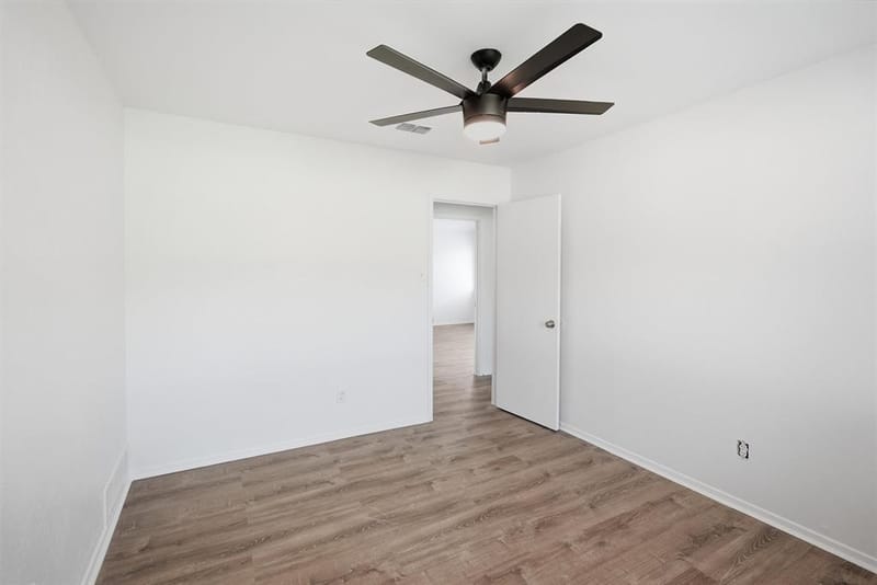 6106 Laredo Court, Granbury TX 76049 - Photo 21