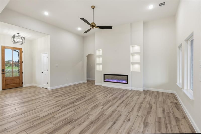 1021 Preserve Street, Weatherford TX 76085 - Photo 11