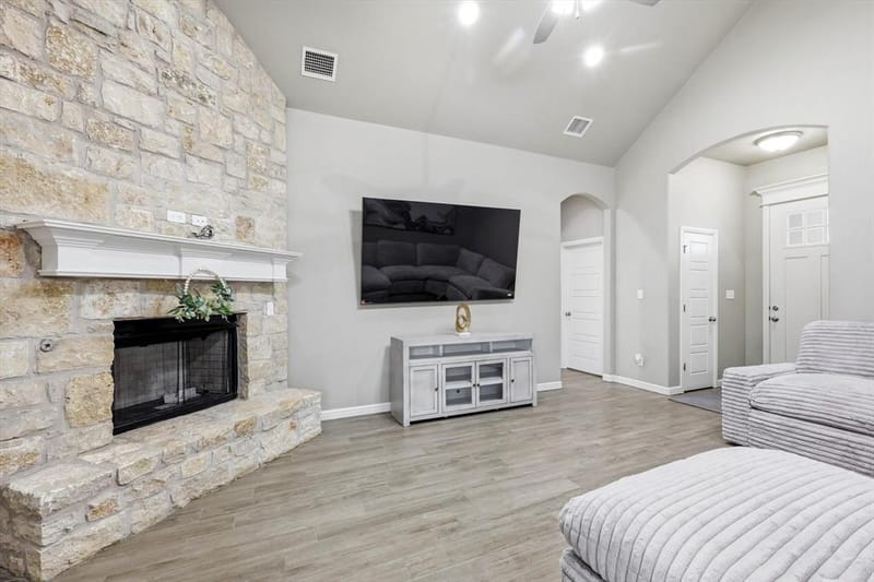 3312 Arrow Creek Drive, Granbury TX 76049 - Photo 3
