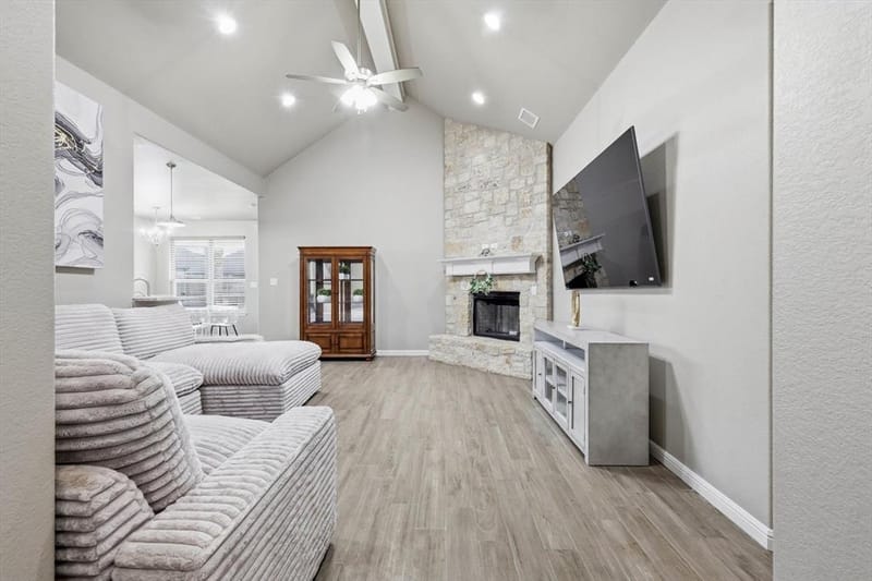3312 Arrow Creek Drive, Granbury TX 76049 - Photo 4