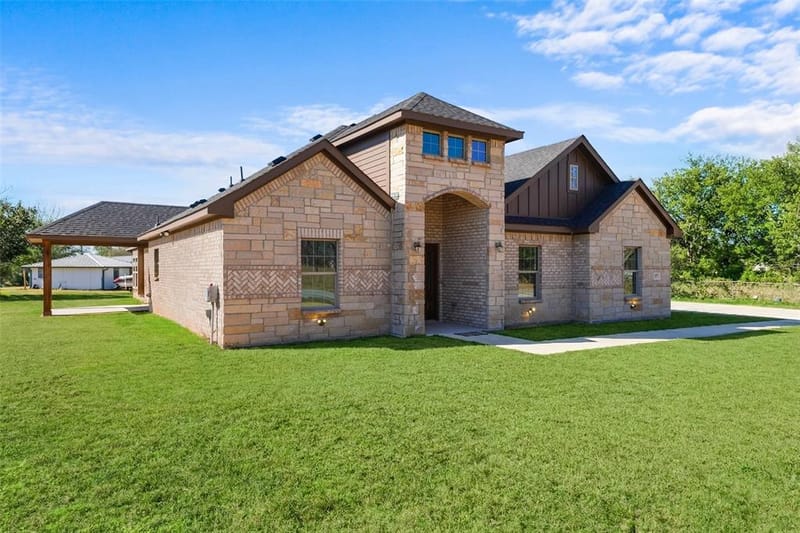639 Legendary Lane, Gun Barrel City TX 75156 - Photo 10