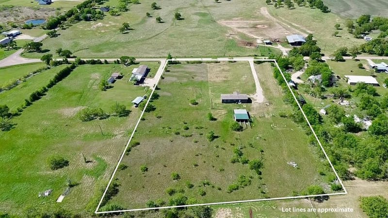 274 Sutherland Road, Axtell TX 76624 - Photo 3