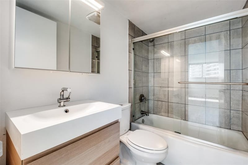 3883 Turtle Creek Boulevard # 2010, Dallas TX 75219 - Photo 28
