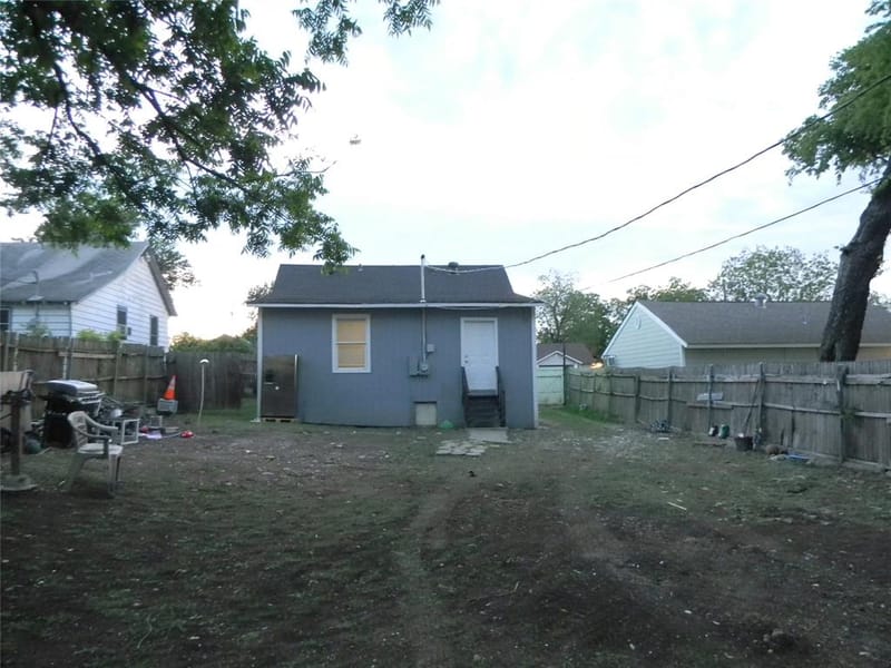 2320 S Denley Drive, Dallas TX 75216 - Photo 14