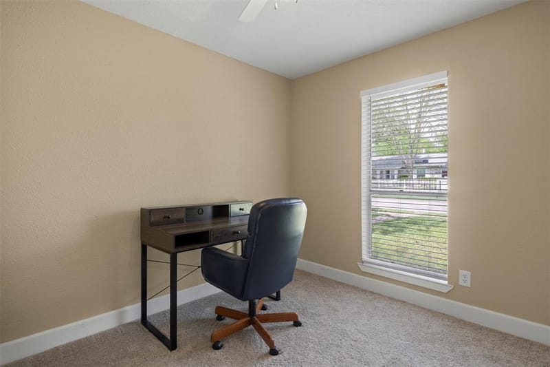9620 Dale Glade Drive, Dallas TX 75217 - Photo 17