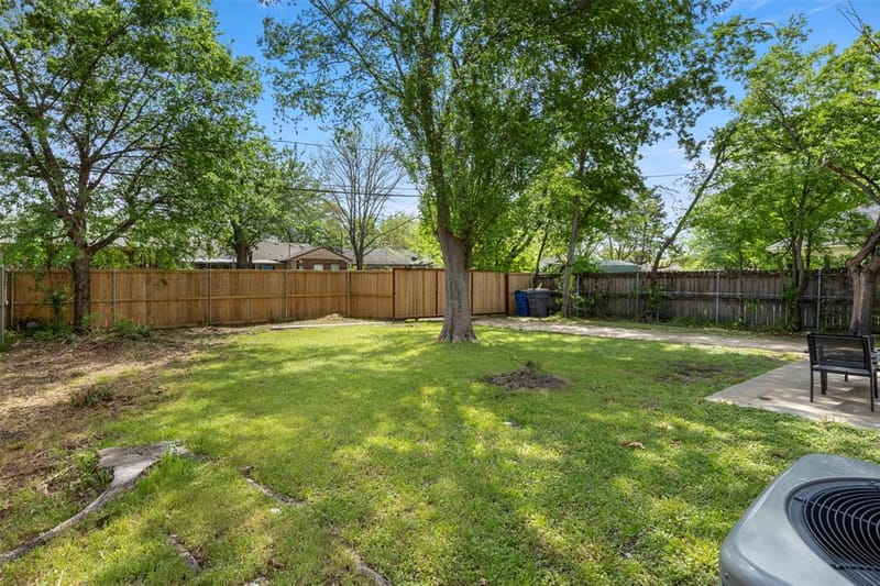 9620 Dale Glade Drive, Dallas TX 75217 - Photo 28