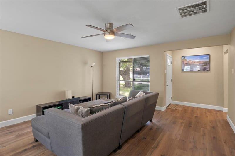 9620 Dale Glade Drive, Dallas TX 75217 - Photo 20
