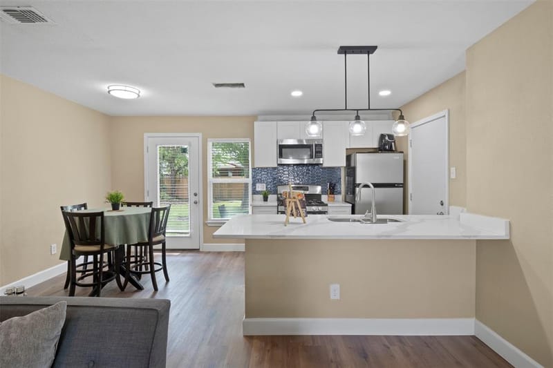 9620 Dale Glade Drive, Dallas TX 75217 - Photo 9