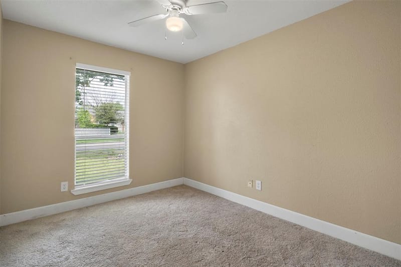9620 Dale Glade Drive, Dallas TX 75217 - Photo 14