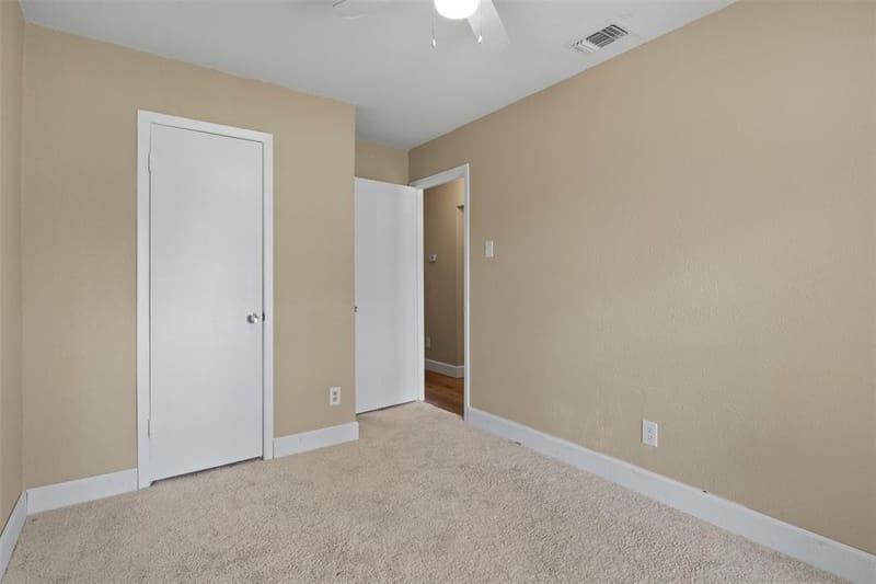 9620 Dale Glade Drive, Dallas TX 75217 - Photo 15