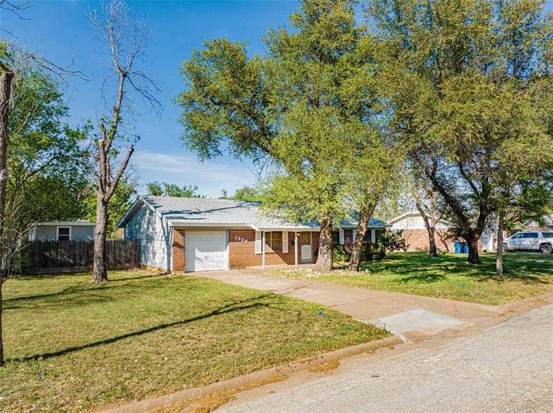 1304 Sycamore Street, Breckenridge TX 76424 - Photo 34