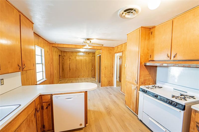 1304 Sycamore Street, Breckenridge TX 76424 - Photo 15