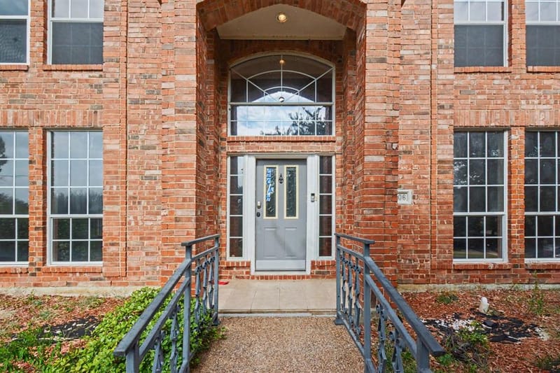 2406 Manchester Drive, Carrollton TX 75006 - Photo 6