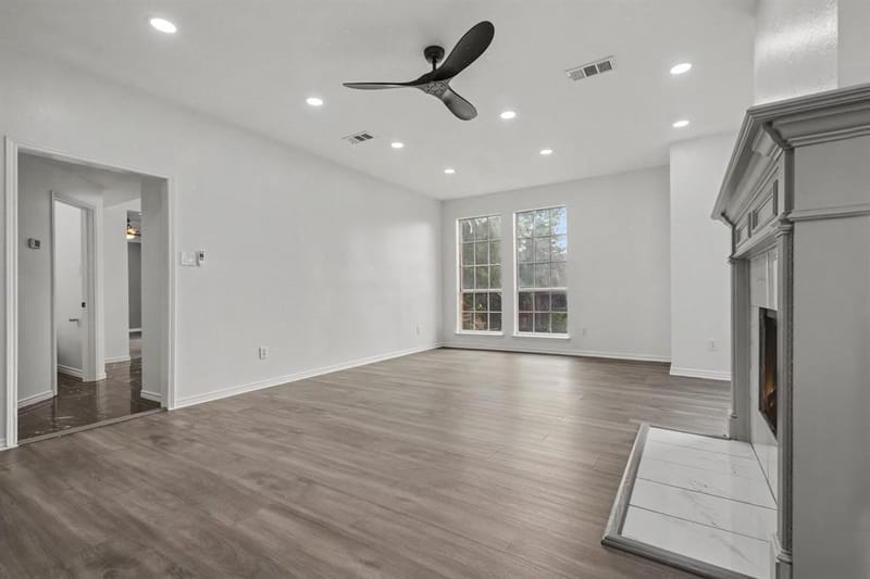 2406 Manchester Drive, Carrollton TX 75006 - Photo 12
