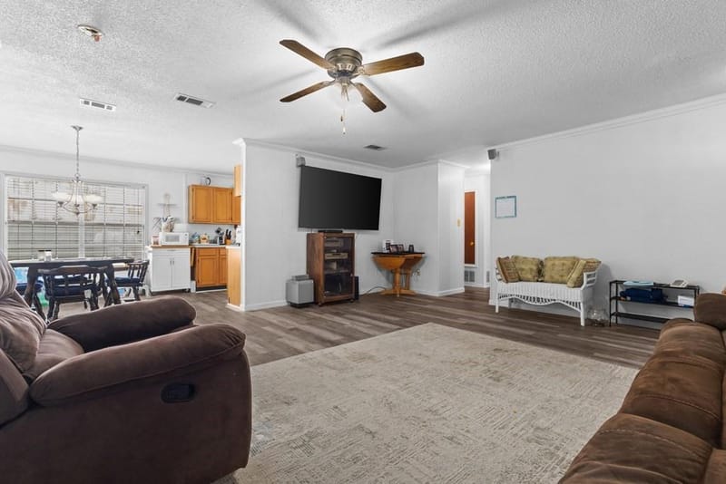 1101 Doe Run Drive, Tool TX 75143 - Photo 10