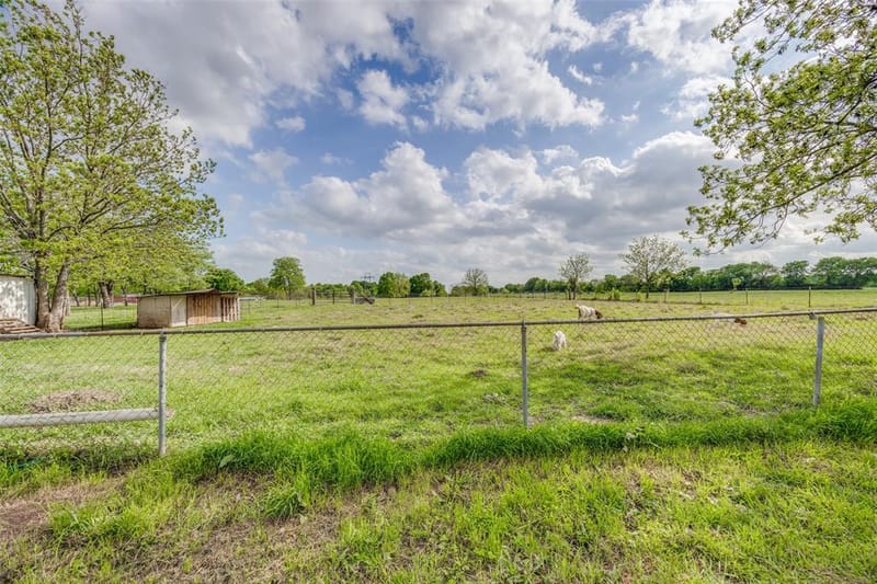 4440 Dripping Springs Road, Sherman TX 75090 - Photo 23