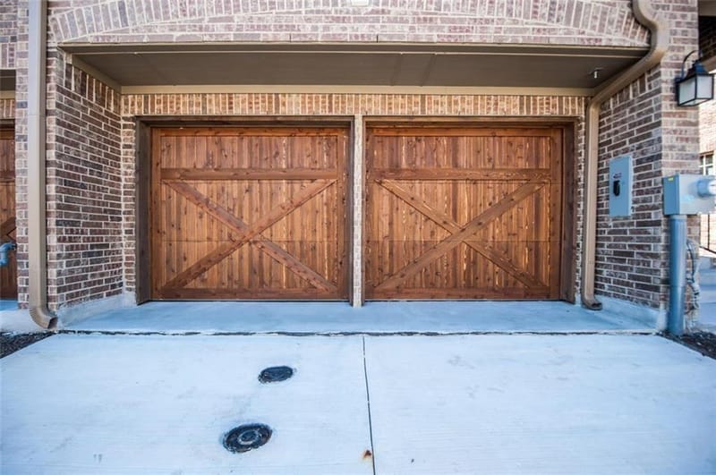 555 Waterloo Drive, Lewisville TX 75067 - Photo 2