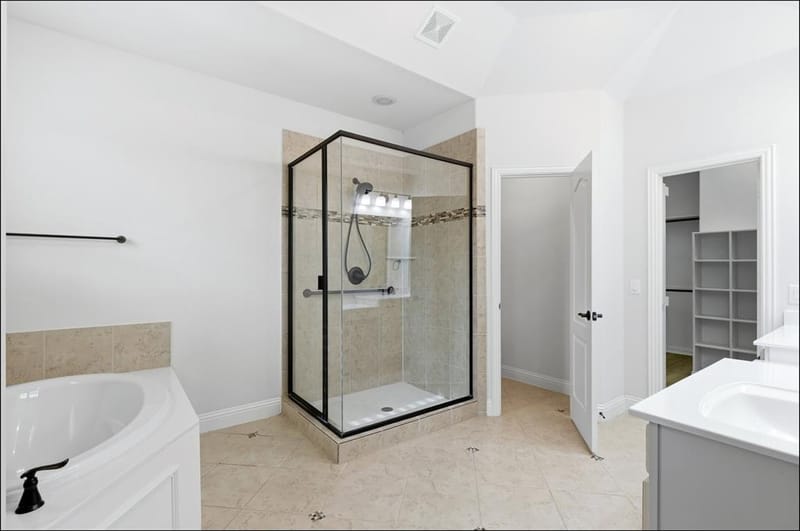 555 Waterloo Drive, Lewisville TX 75067 - Photo 35