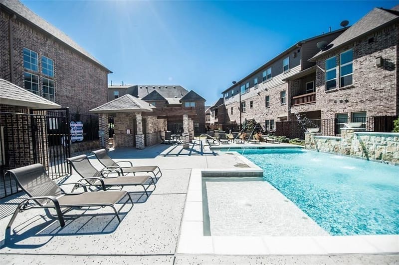 555 Waterloo Drive, Lewisville TX 75067 - Photo 25