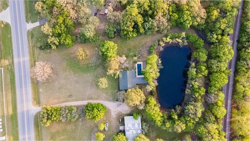 8293 US-377 Highway, Pilot Point TX 76258 - Photo 12