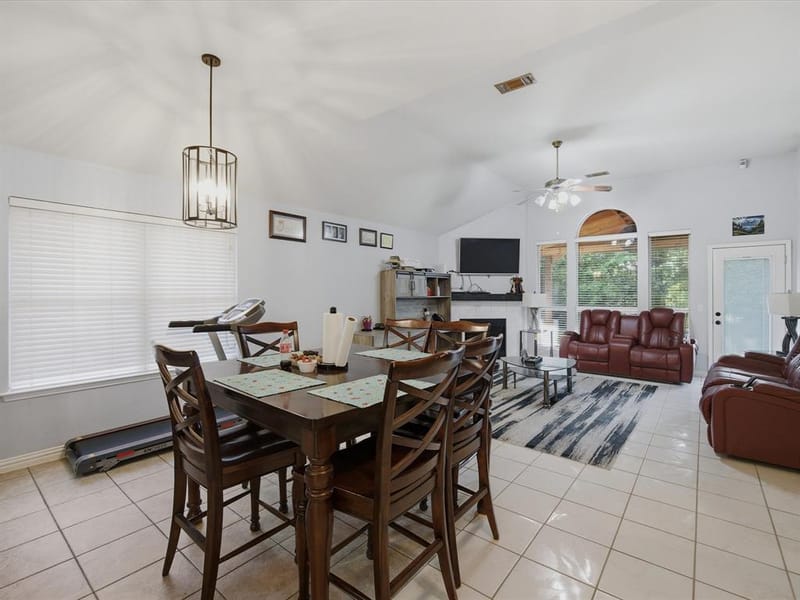 2101 Oak Manor Drive, Bedford TX 76021 - Photo 15