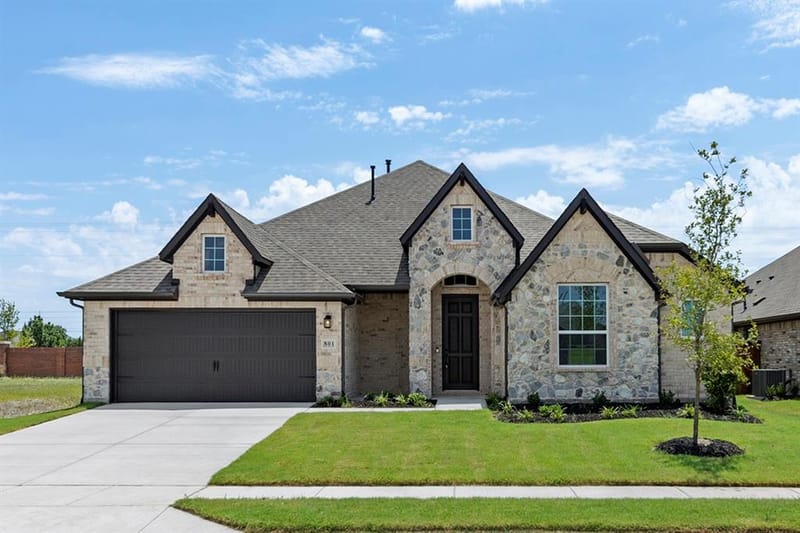 801 Trinity Street, Van Alstyne TX 75495