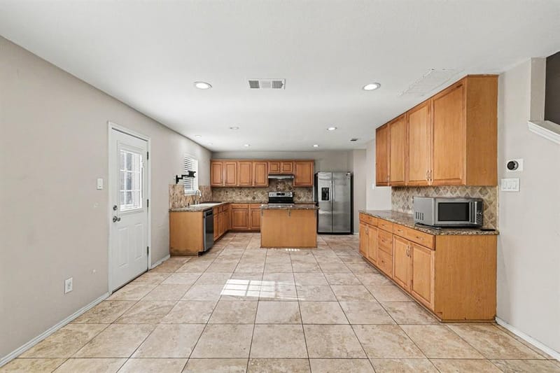 4030 Holly Leaf Court, Dallas TX 75212 - Photo 13