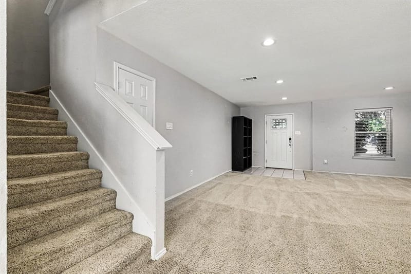 4030 Holly Leaf Court, Dallas TX 75212 - Photo 5