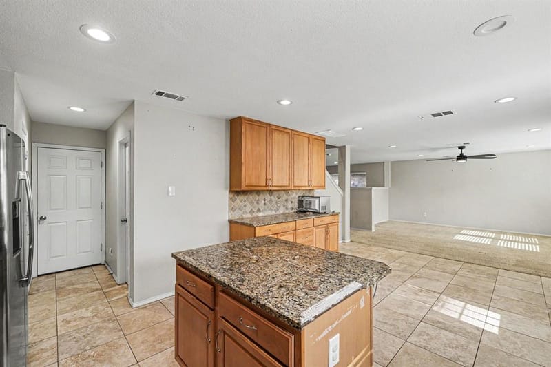 4030 Holly Leaf Court, Dallas TX 75212 - Photo 18
